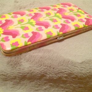 Pink vintage style wallet 💁🏼