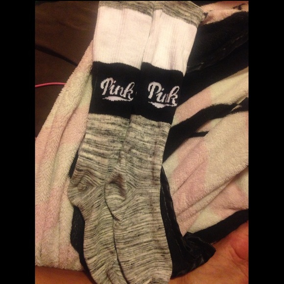 Vs pink socks