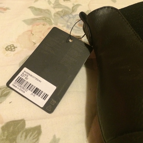 Platform booties. - Picture 2 of 2