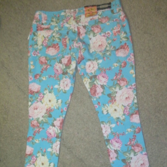 Pants - Picture 3 of 3