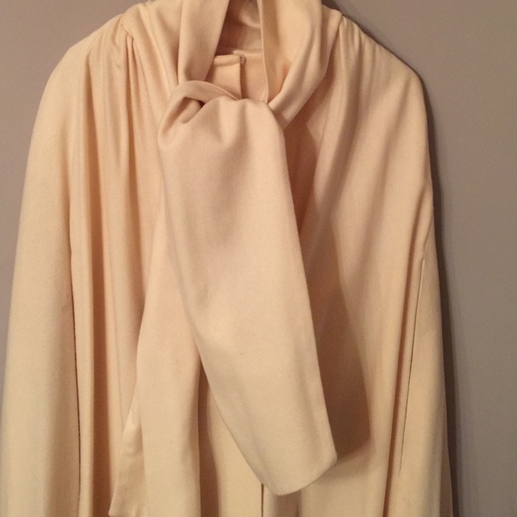 Vintage jacobson's 100% wool cape. - Picture 1 of 4