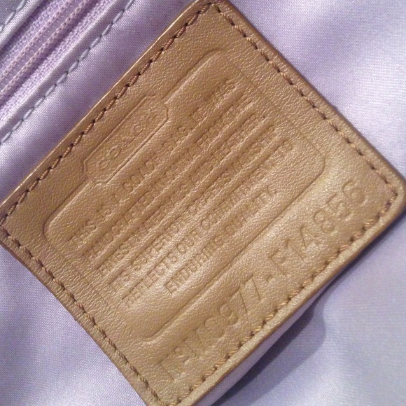 Large Coach HandBag - Picture 4 of 4