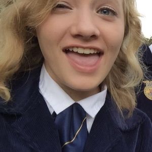 Meet your Posher, Skyler