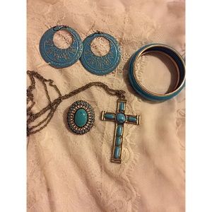 Ring, bracelet, necklace, earrings set!