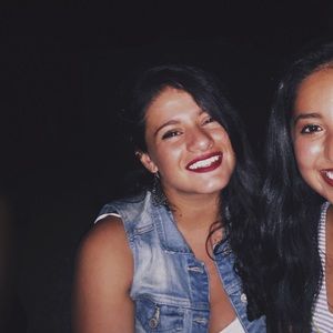 Meet your Posher, Laura