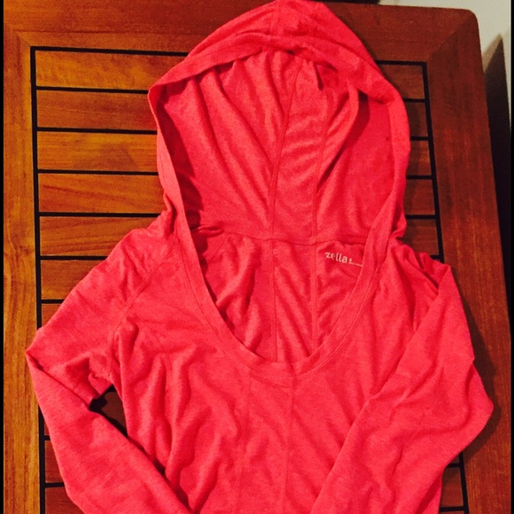Zella Hooded shirt