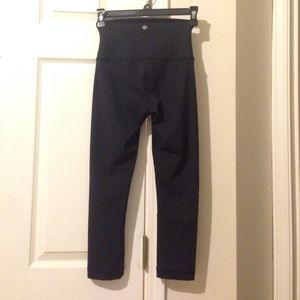 LuluLemon Capri Leggings