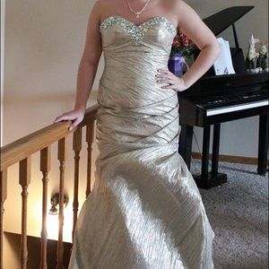Size 8 gold prom dress
