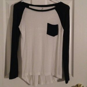 Long Sleeved Shirt with Pocket