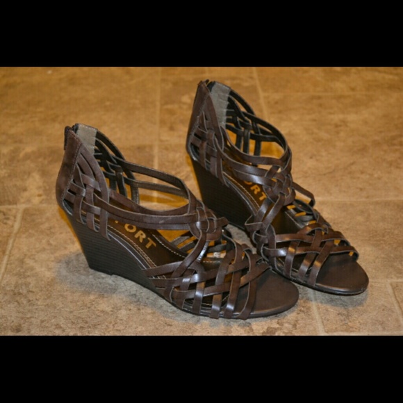 Report wedge sandals!