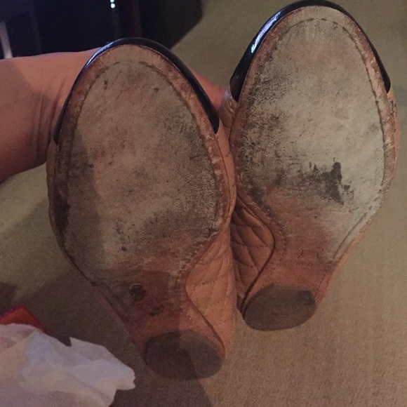 Tory Burch quilted black & tan flats - Picture 2 of 3