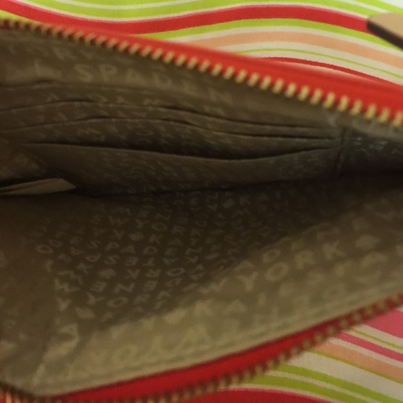 Only used once red Kate Spade wristlet - Picture 2 of 2