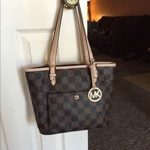 Michael kors snap pocket purse