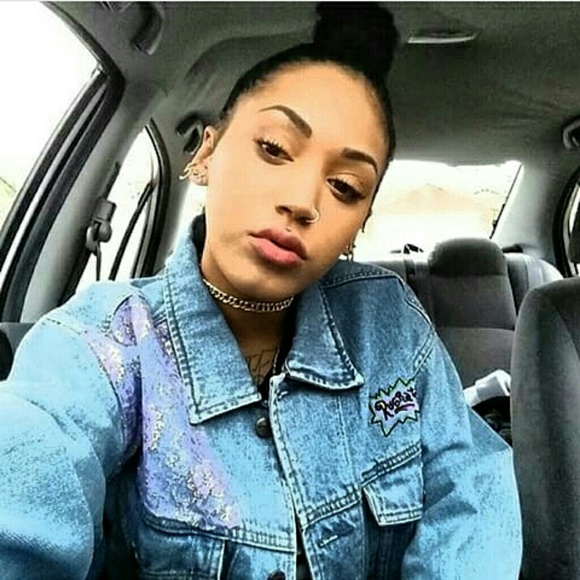 ????Meet your posher???? - Picture 2 of 3