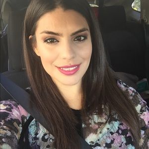 Meet your Posher, Maria