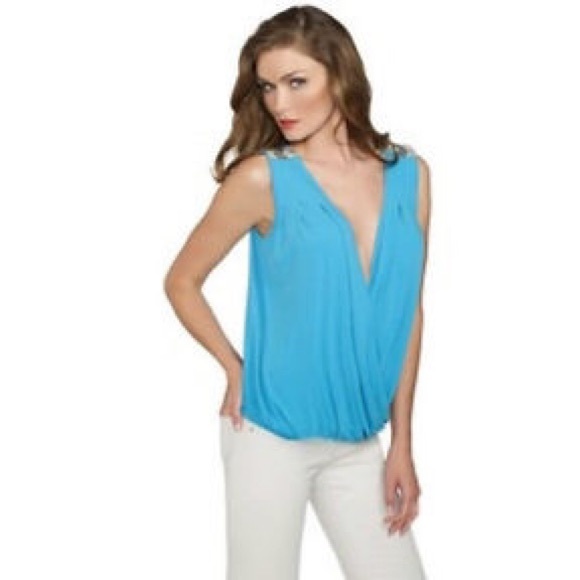 Blue Tahiti sea top guess by Marciano