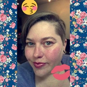 Hi it's me! Welcome to my closet!