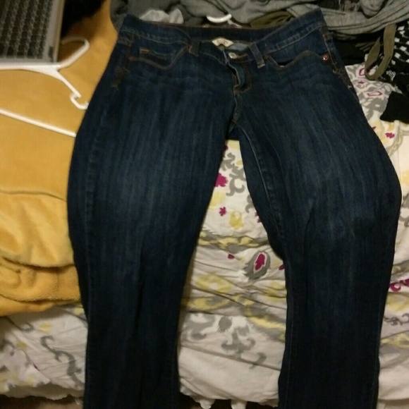 Lucky brand jeans. Super flattering!