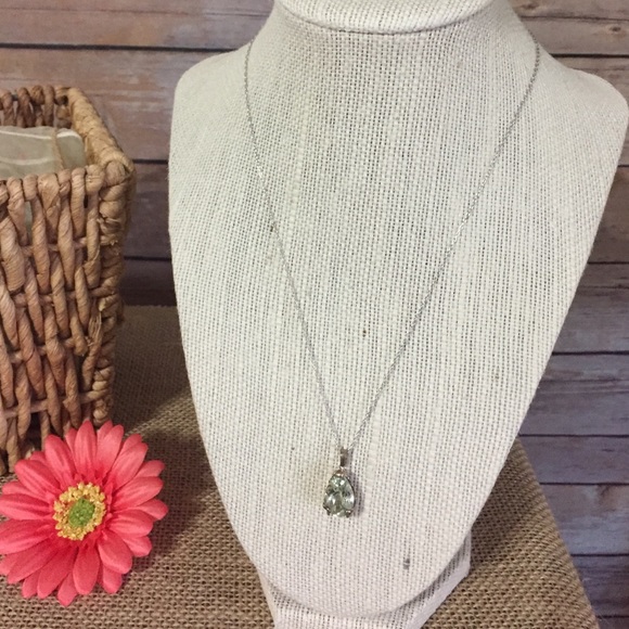 Jewelry - Green amethyst pear necklace