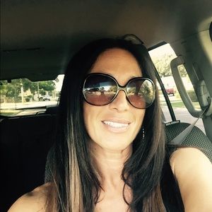 Meet your Posher, Reena