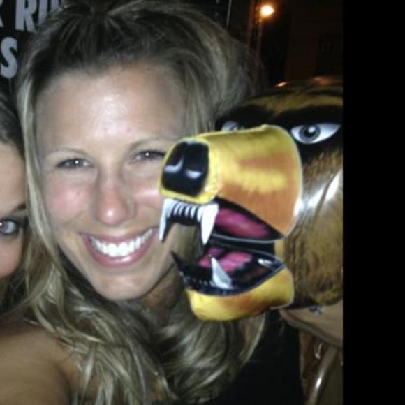 Meet your Posher, Kary - Picture 1 of 1