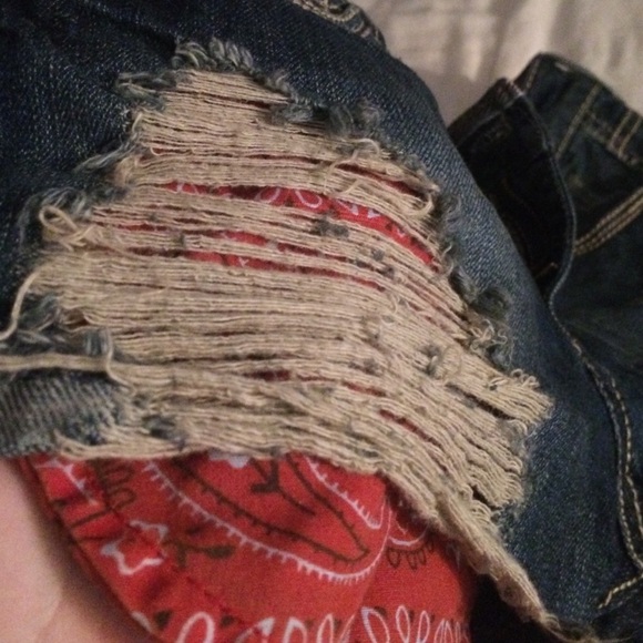 NEW JEAN SHORTS - Picture 2 of 4