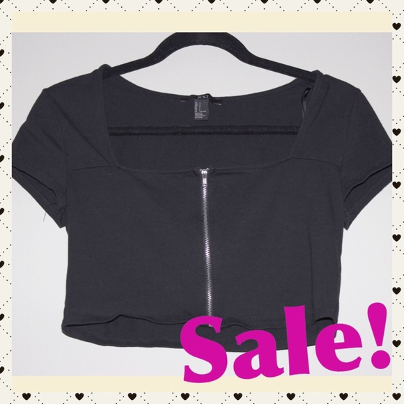 Sale! Forever 21 XXI Crop Top! $5! 😍