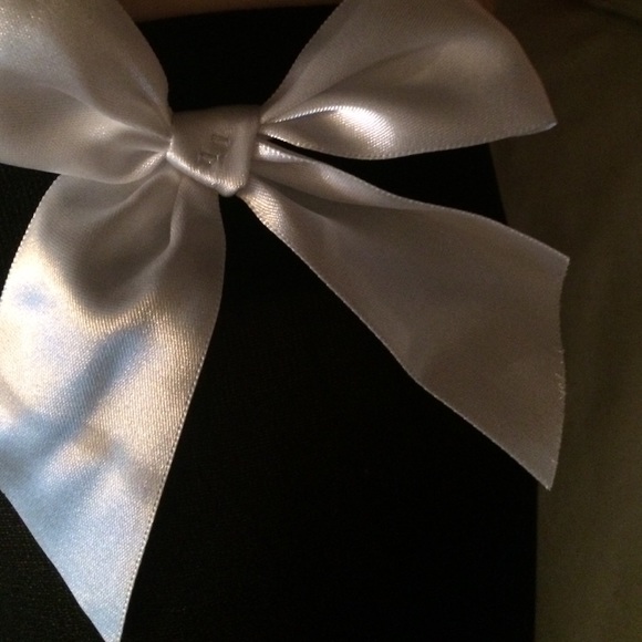 Tights with cute white bow - Picture 2 of 4