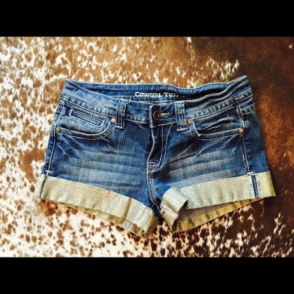 Cowgirl tuff shimmer shorts - Picture 2 of 2