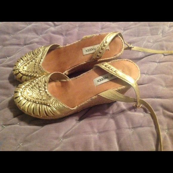 Steve Madden espadrilles