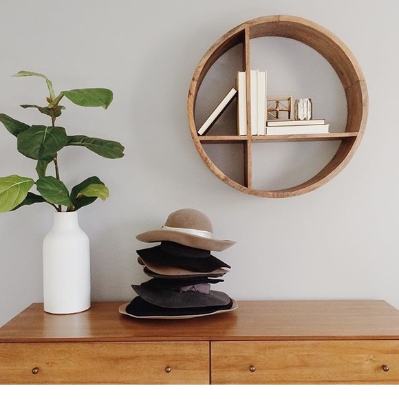 Meet your Posher, B - Picture 1 of 1