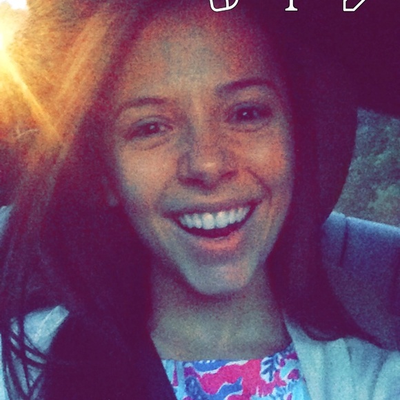 Meet your Posher, Whitney