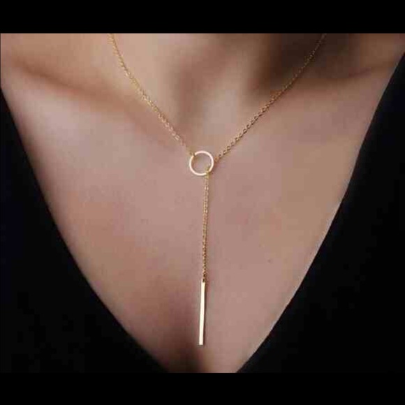 Jewelry - REDUCED! Gold Circle Bar Necklace ✨NEW