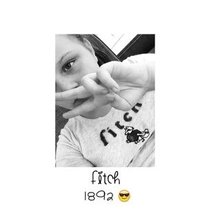 Meet your Posher, Kayla