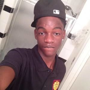 Meet your Posher, Deshawn