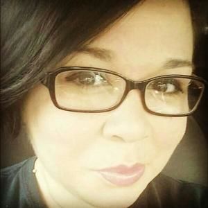 Meet your Posher, Gloria