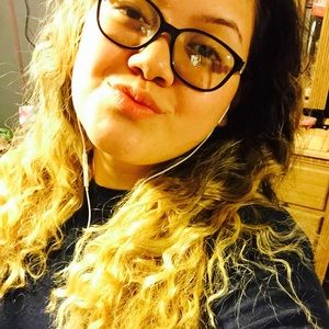 Meet your Posher, Jazmin