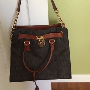 Authentic Michael kors Hamilton handbag