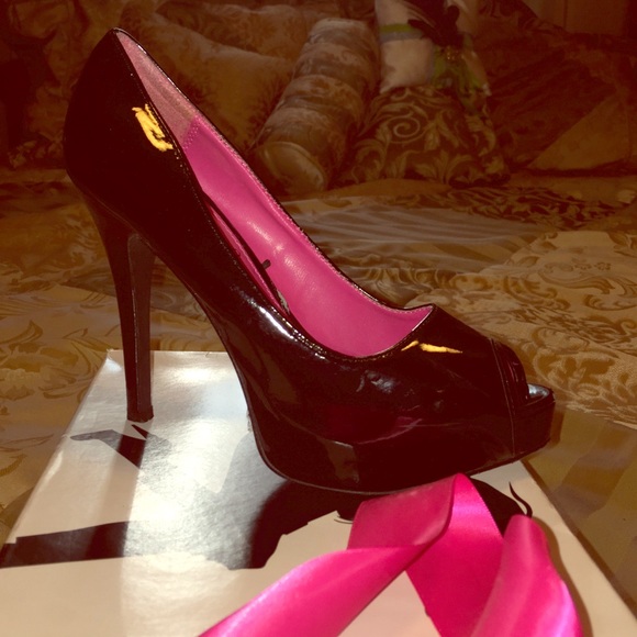 Black heel