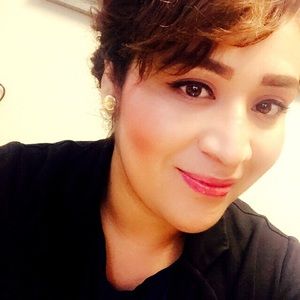 Meet your Posher, Rita