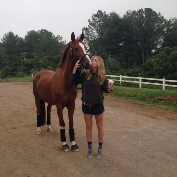 Meet your Posher, Molly