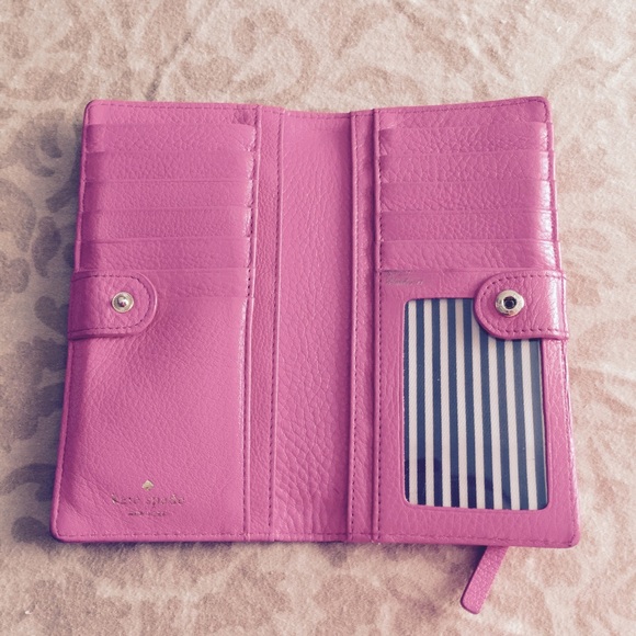 Kate spade pink wallet!!!