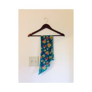 Retro floral scarf