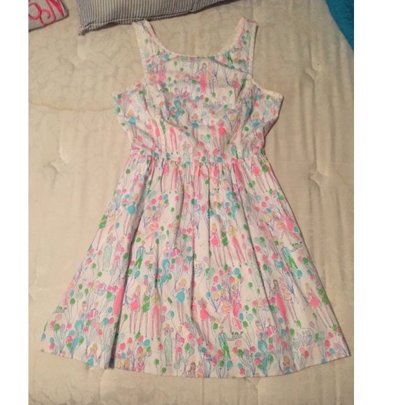 EUC Lilly Pulitzer Pop Sandrine size 4