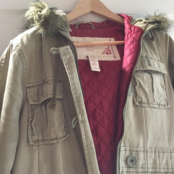 SOLD😁A&F coat - Picture 2 of 4
