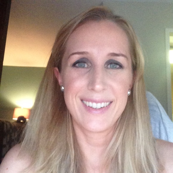 Meet your Posher, Karyn - Picture 1 of 1