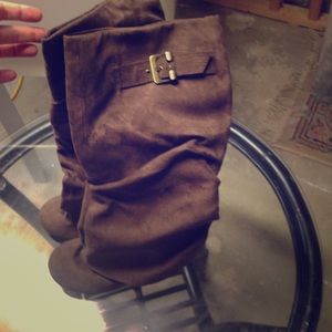 Size 7 union bay brown boots