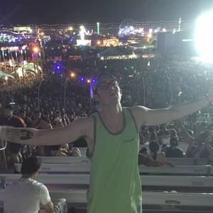 Meet your Posher, Brady