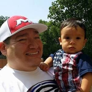 Meet your Posher, Dennis