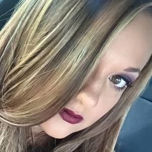 Meet your Posher, Justina